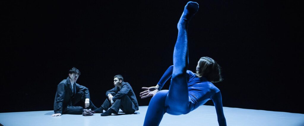 The Friday Round-Up 1 FUSIONS AND SOME CONFUSIONS ~choreography:: Dimo Milev //NEDERLANDS DANS THEATER 2